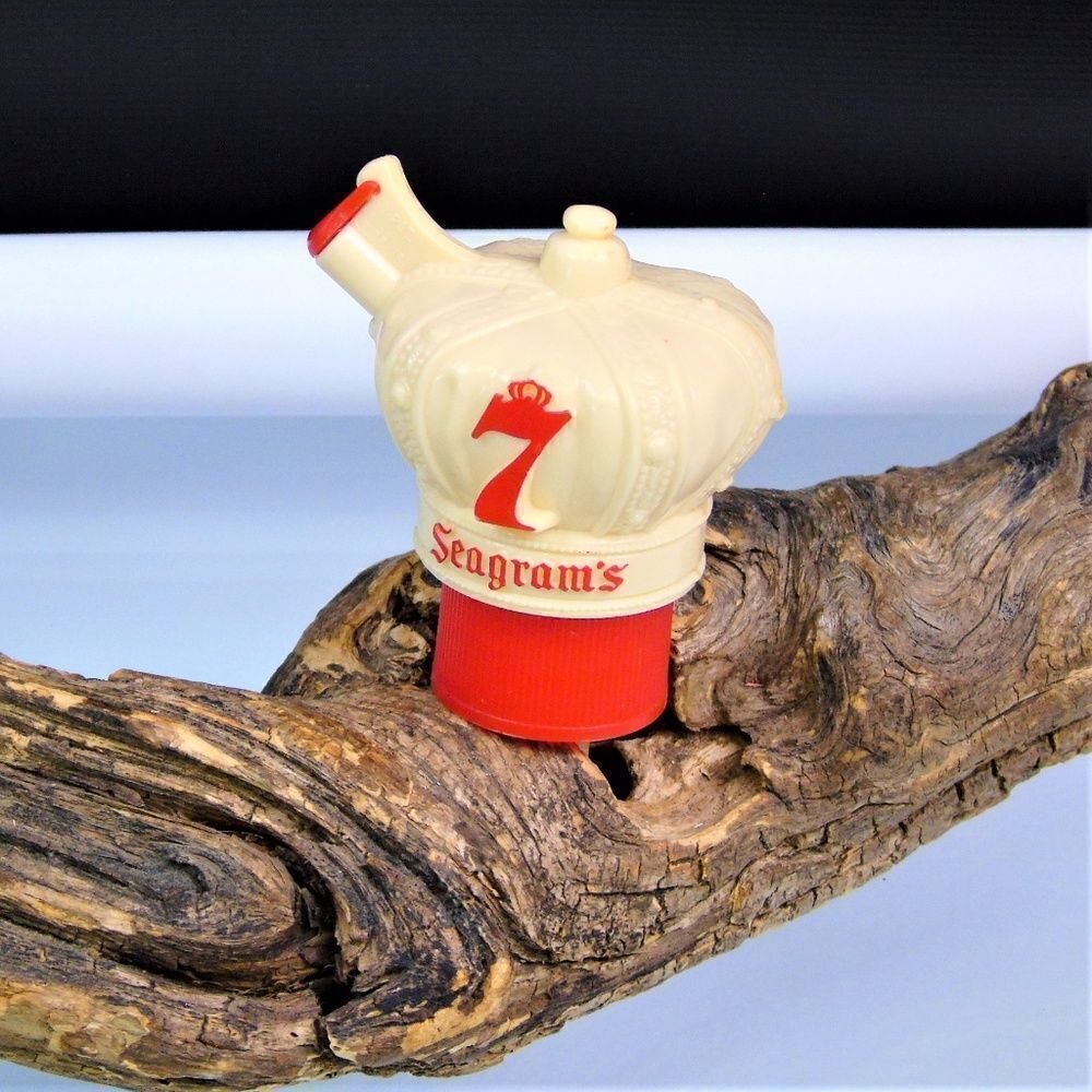 Seagrams 7 Crown Whiskey Bottle Pour Spout